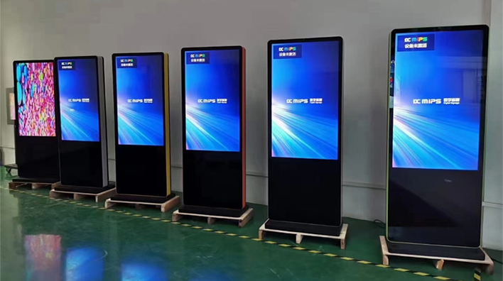 廣告機(jī)廠家：戶外液晶廣告機(jī)采購注意事項
